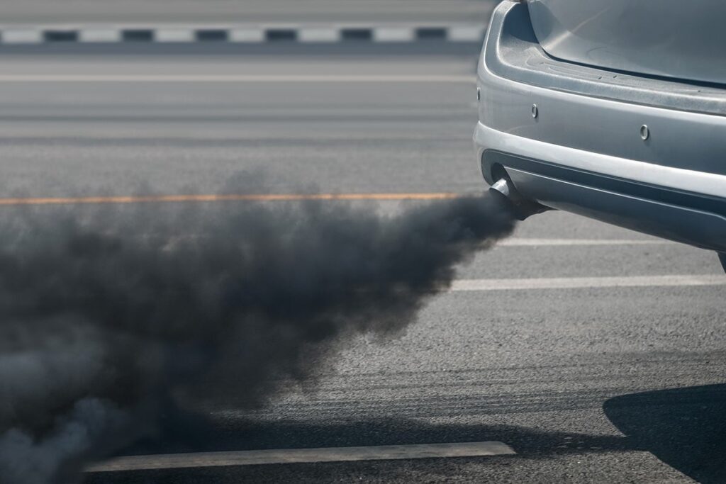 air pollution from auto emissions